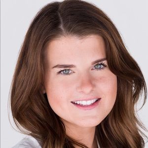 Meet your Posher, Holly